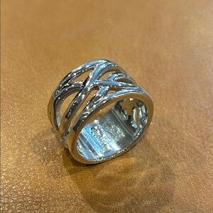 Lia Sophia “Crossroads” Wide Band Silver Women's Ring. Size 10